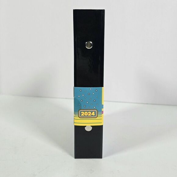 Disney World Parks 2024 Collectible Medallion Holder Book Binder Mickey‎ Mouse - Picture 3 of 5